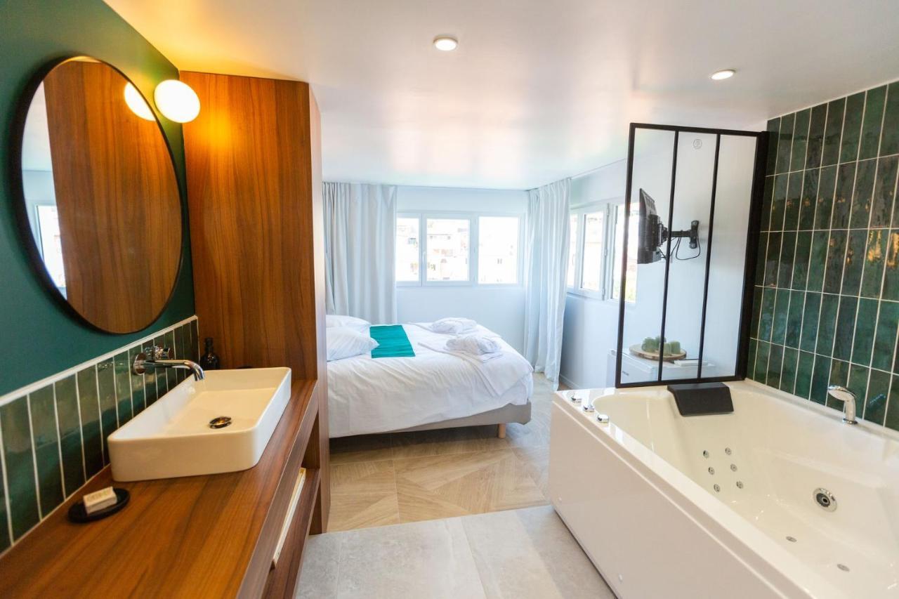Love Room Du Mont D'Or - Baignoire Spa - Minibar Offert Μασσαλία Εξωτερικό φωτογραφία