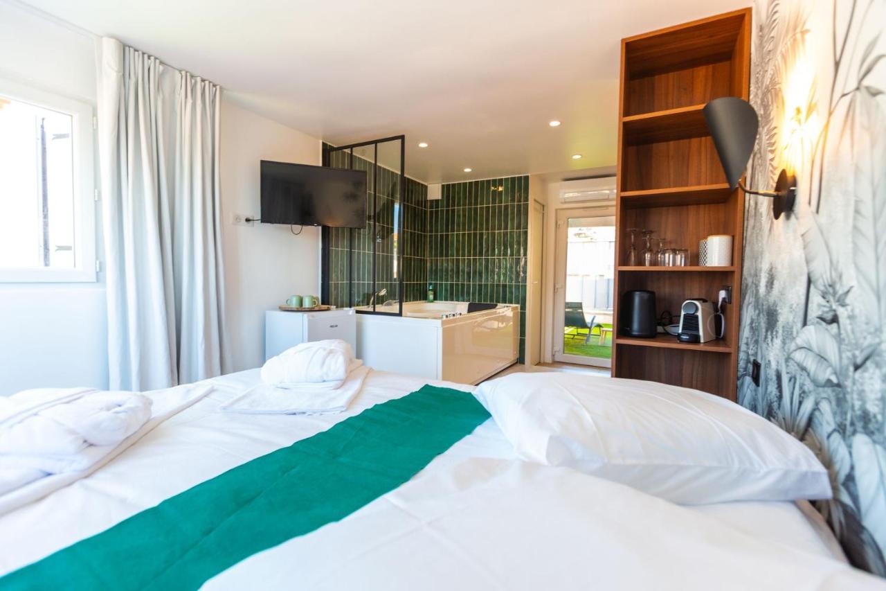 Love Room Du Mont D'Or - Baignoire Spa - Minibar Offert Μασσαλία Εξωτερικό φωτογραφία