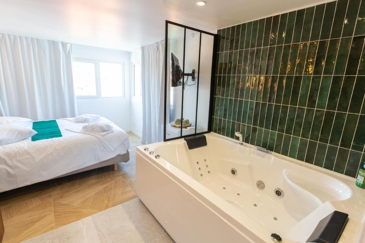 Love Room Du Mont D'Or - Baignoire Spa - Minibar Offert Μασσαλία Εξωτερικό φωτογραφία